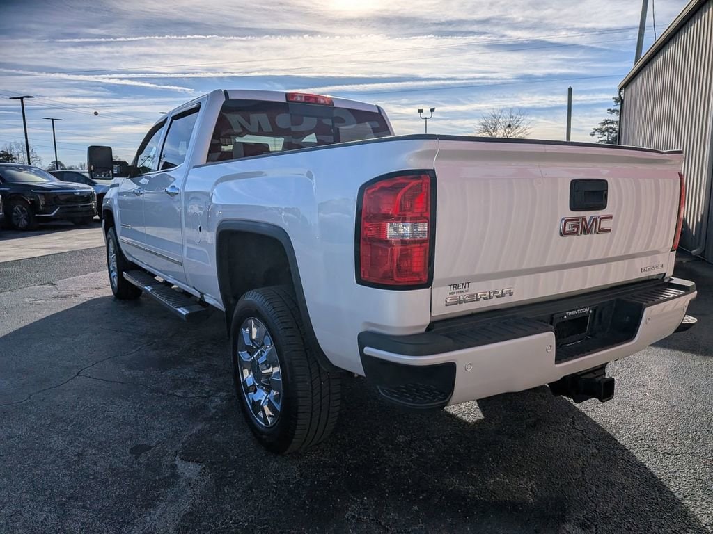 Used 2018 GMC Sierra 2500 HD Denali Truck Crew Cab