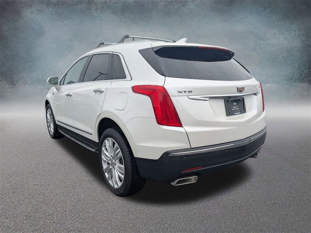 Used 2019 CADILLAC XT5 Premium Luxury FWD SUV