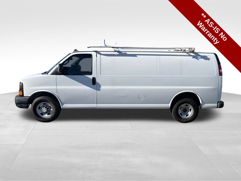 2016 Chevrolet Express 3500 Work Van photo 2