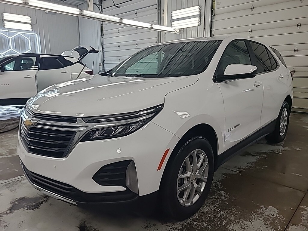 2023 Chevrolet Equinox LT photo 4
