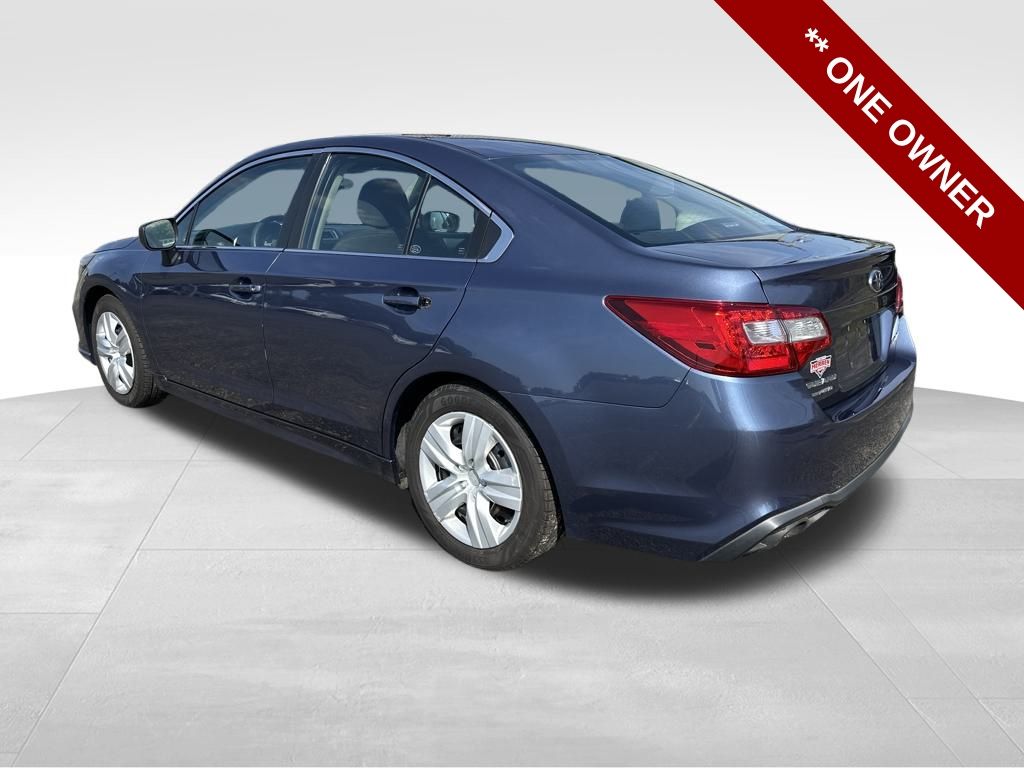 2018 Subaru Legacy 2.5i photo 2