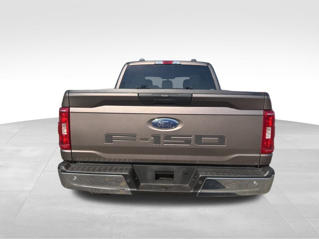 2022 Ford F-150 XLT photo 3