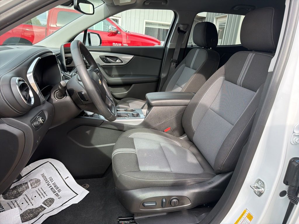 2024 Chevrolet Blazer 2LT photo 3