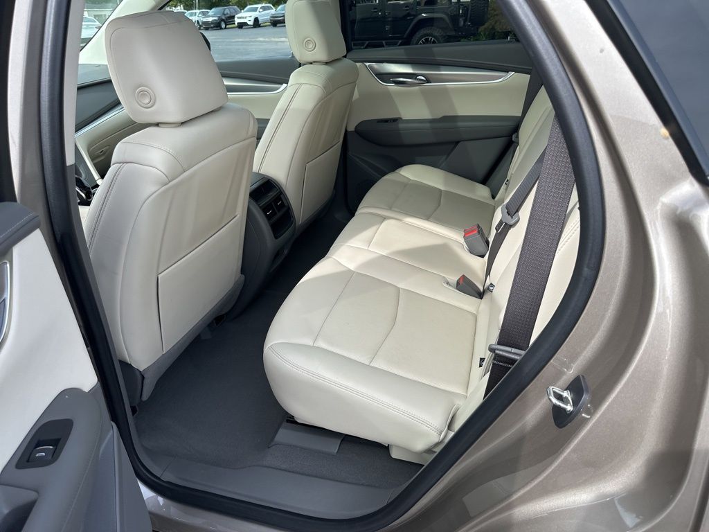 2022 Cadillac XT5 Premium Luxury photo 4