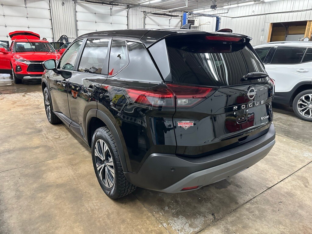 2023 Nissan Rogue SV photo 2