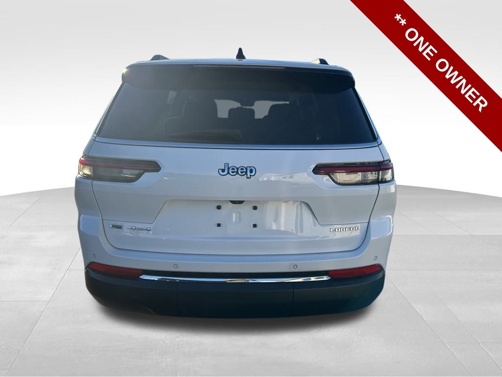 2021 Jeep Grand Cherokee Laredo photo 3