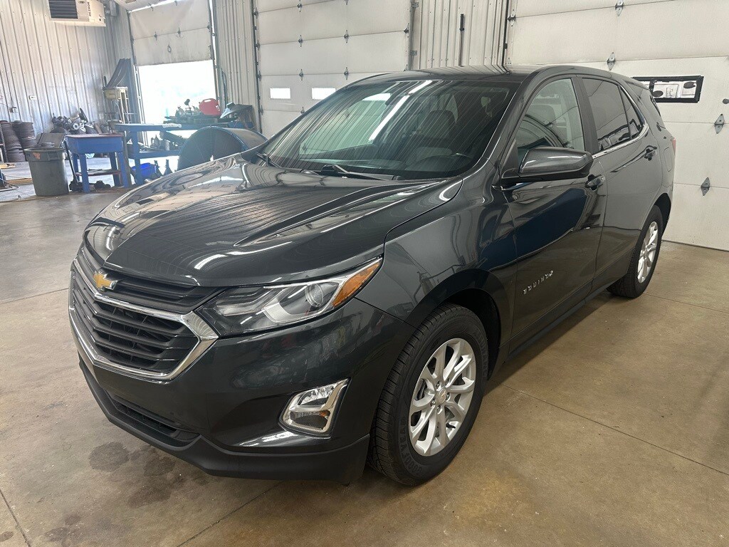 2021 Chevrolet Equinox LT photo 3