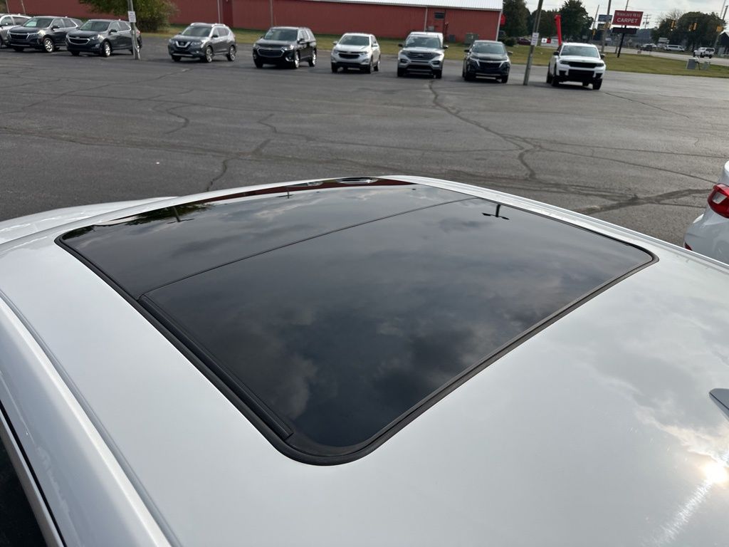 2024 Chevrolet Malibu 1LT photo 4