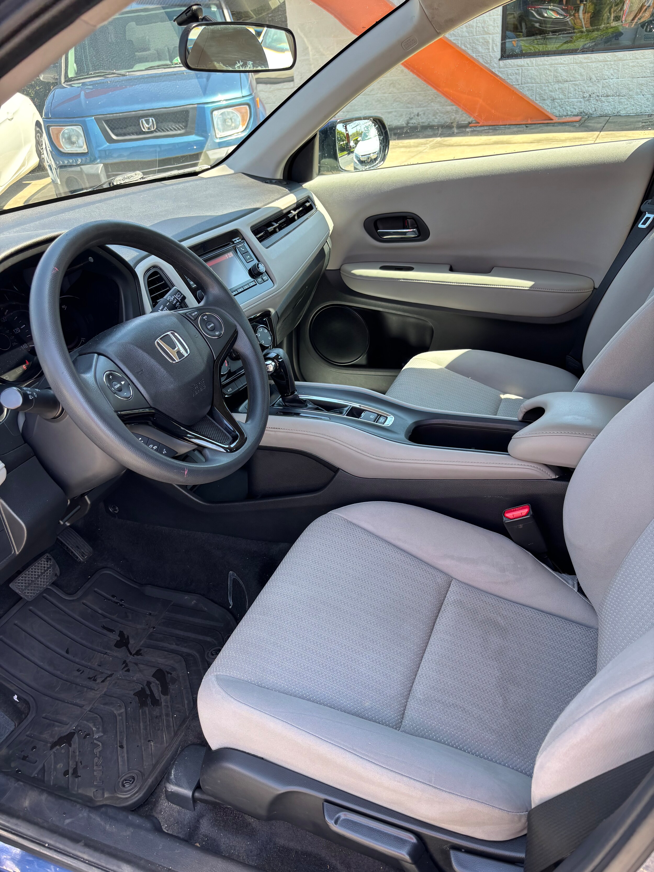 2016 Honda HR-V LX - Photo 8