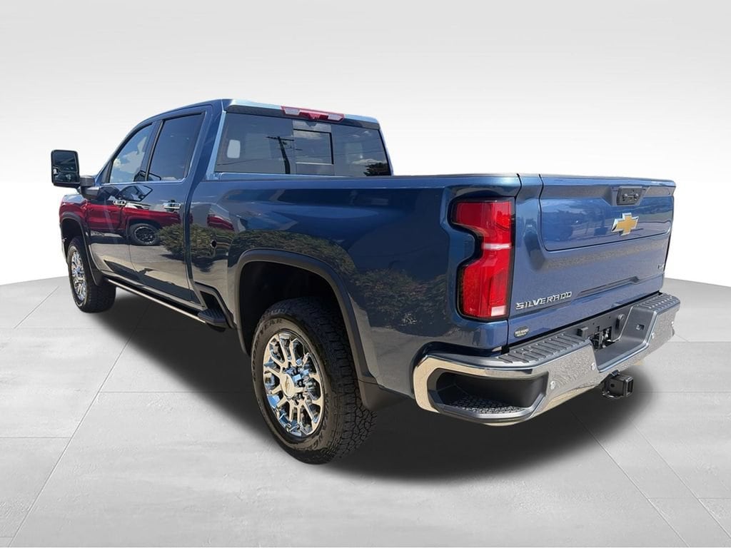 2026 Chevrolet Silverado 2500 HD LTZ - Photo 9