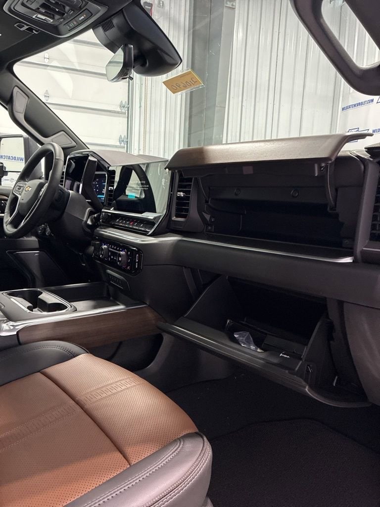 2026 Chevrolet Silverado 2500 HD High Country - Photo 54