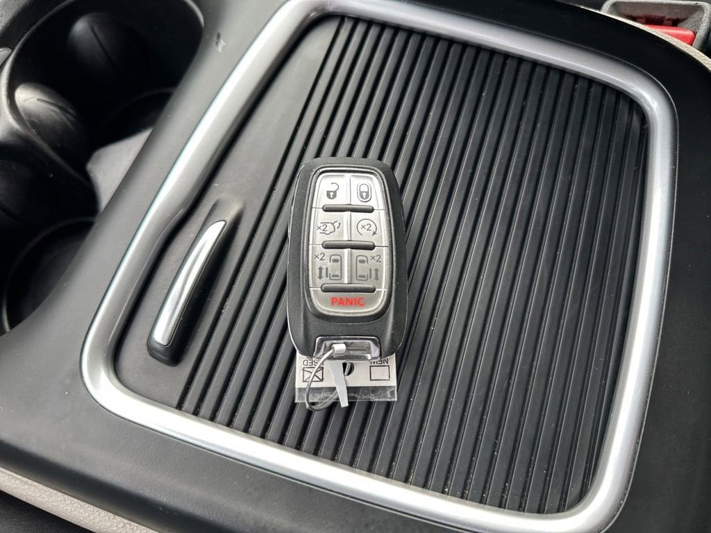 2024 Chrysler Pacifica Touring L - Photo 27