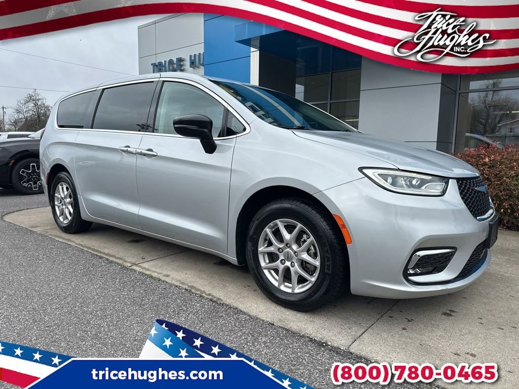 2024 Chrysler Pacifica Touring L FWD