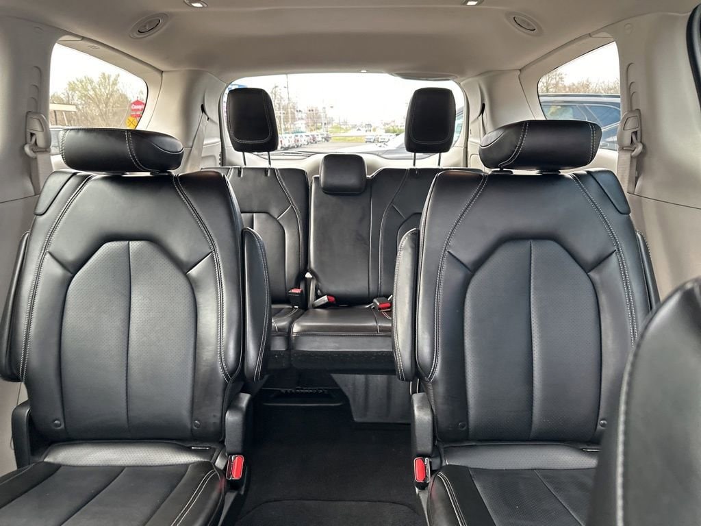 2024 Chrysler Pacifica Touring L - Photo 21