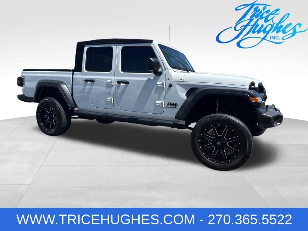 2020 Jeep Gladiator Sport S's photo