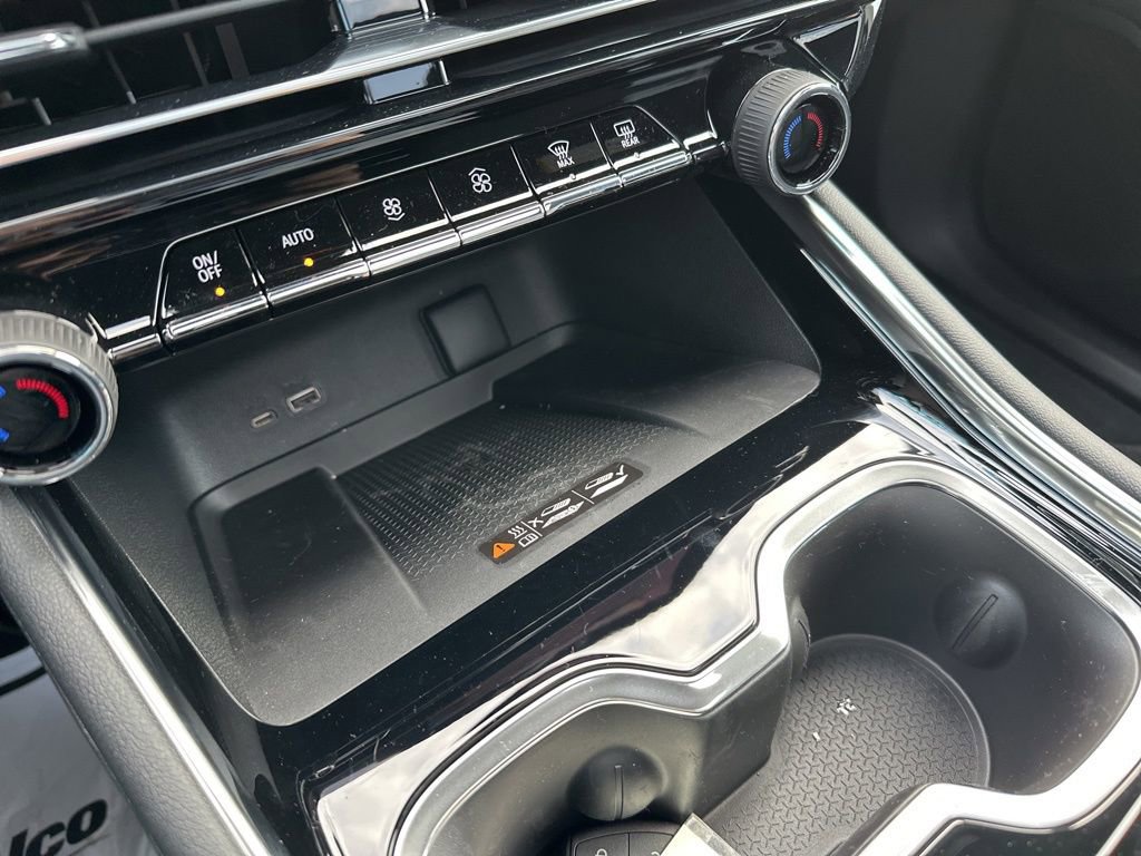 2026 Chevrolet Traverse LT - Photo 31