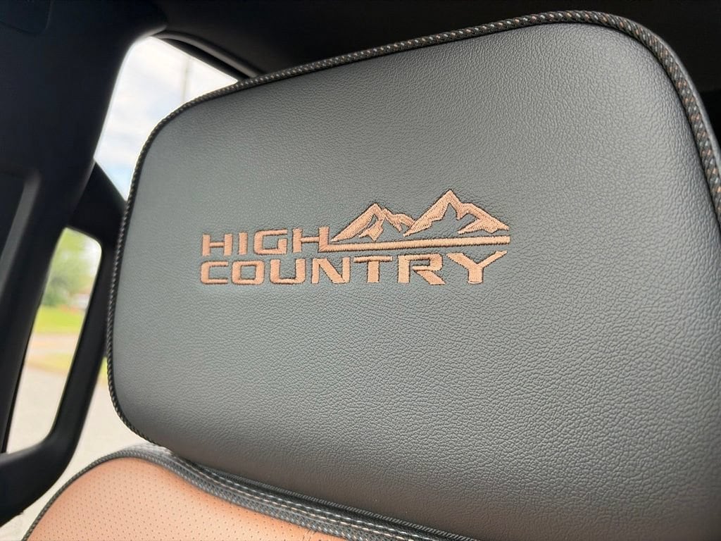 2026 Chevrolet Silverado 2500 HD High Country - Photo 34