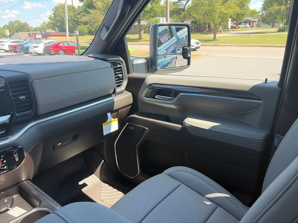 2026 Chevrolet Silverado 2500 HD LTZ - Photo 18