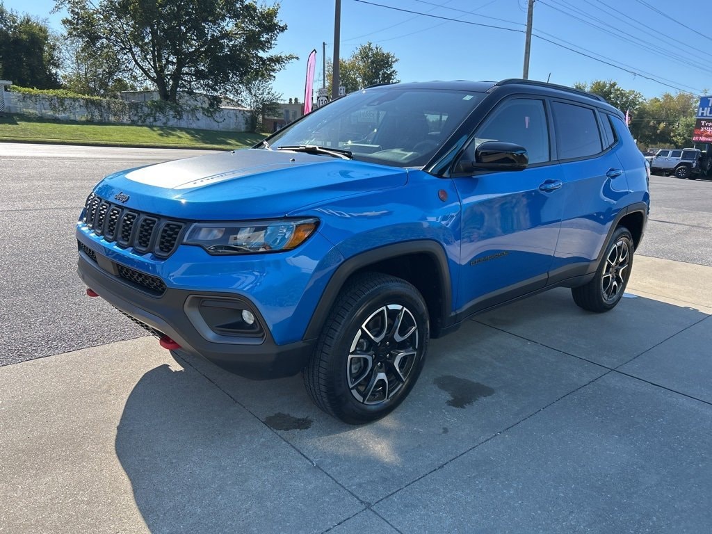 Used 2024 Jeep Compass Trailhawk