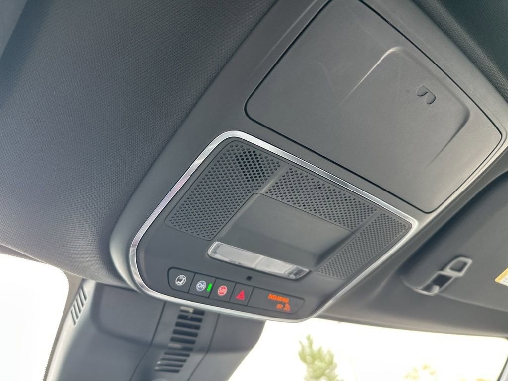 2024 Chevrolet Traverse RS - Photo 35