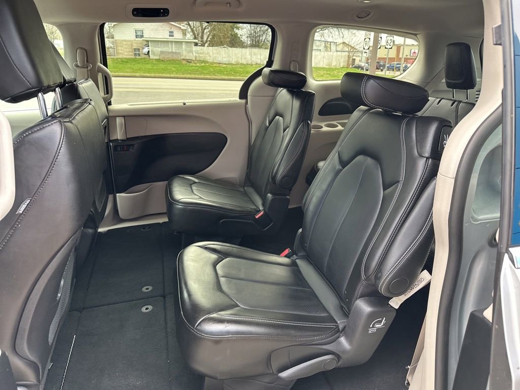 2024 Chrysler Pacifica Touring L - Photo 14
