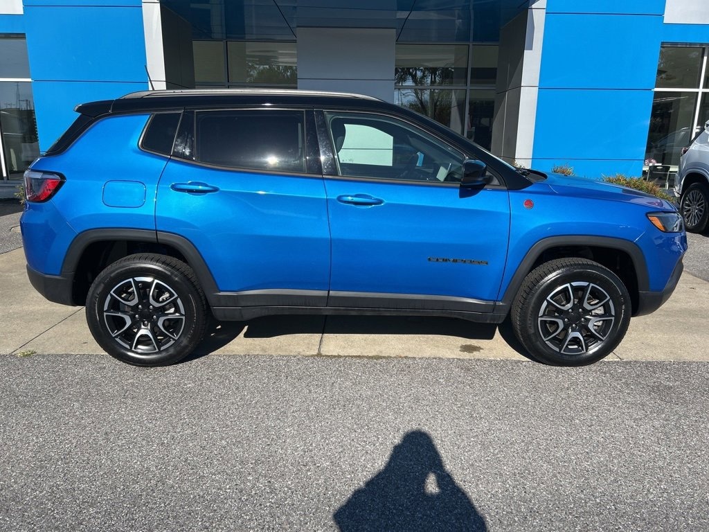 Used 2024 Jeep Compass Trailhawk
