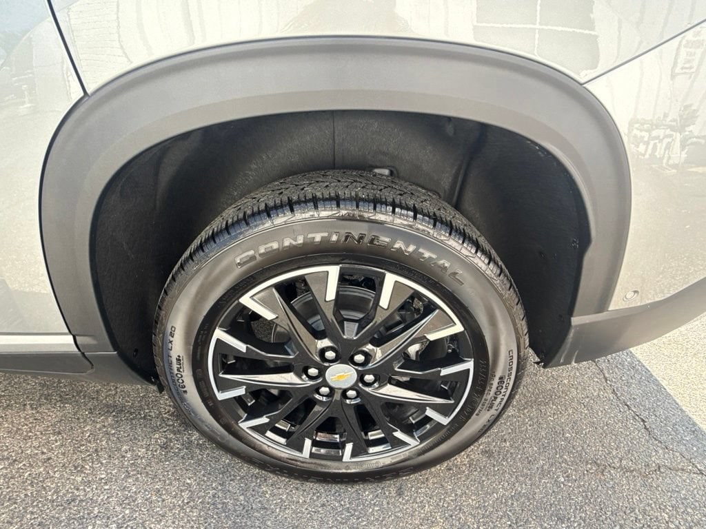 2026 Chevrolet Traverse LT - Photo 9