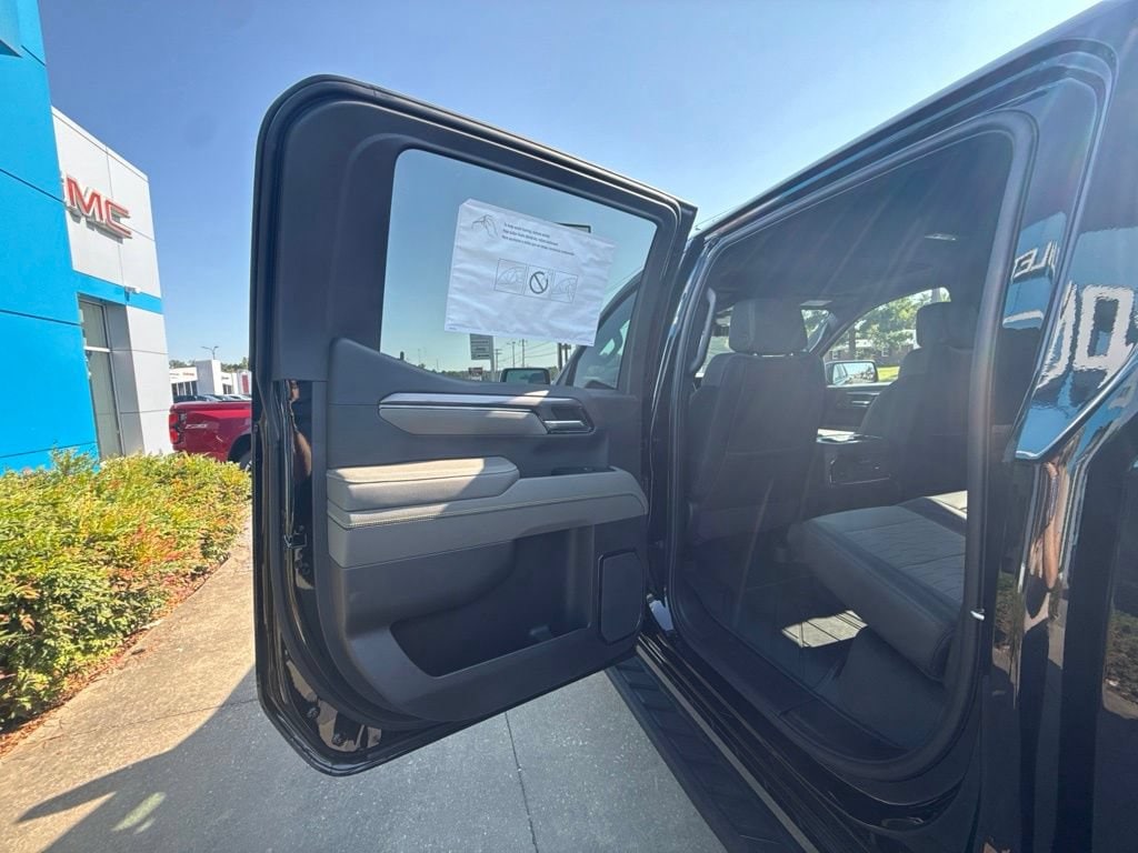 2026 Chevrolet Silverado 1500 ZR2 - Photo 10