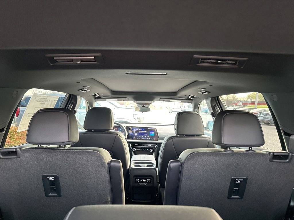 2026 Chevrolet Traverse LT - Photo 15