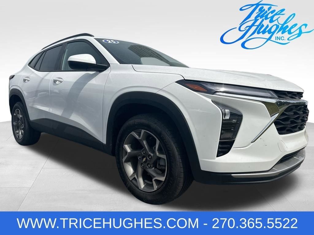 2025 Chevrolet Trax LT's photo