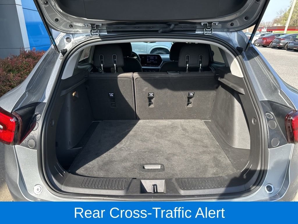 2024 Chevrolet Trax LS - Photo 12