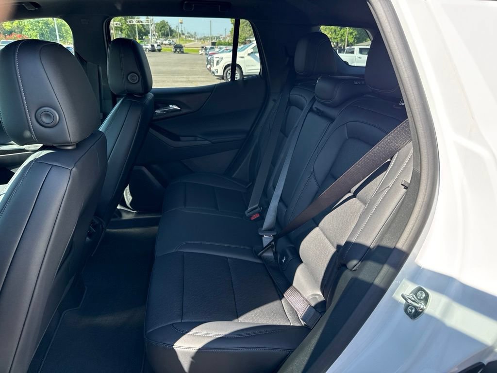 2027 Chevrolet Equinox LT - Photo 13