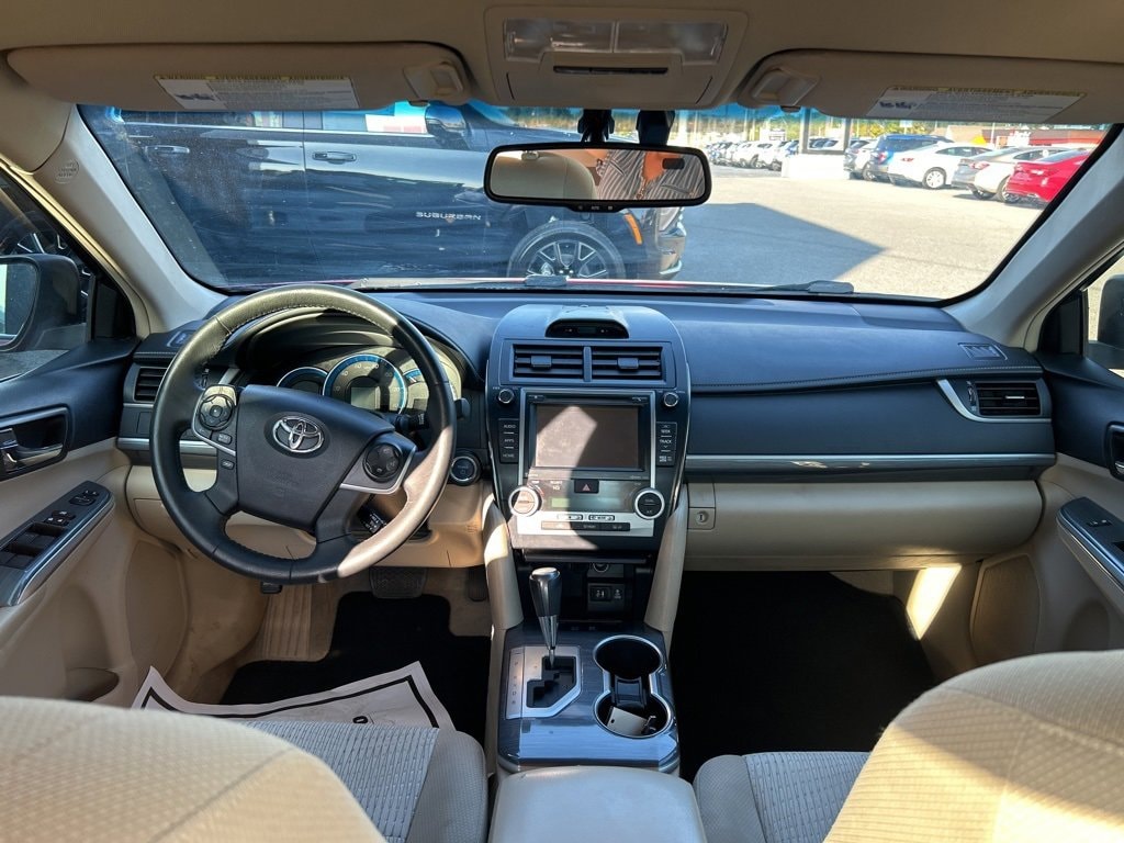 Used 2014 Toyota Camry Hybrid LE