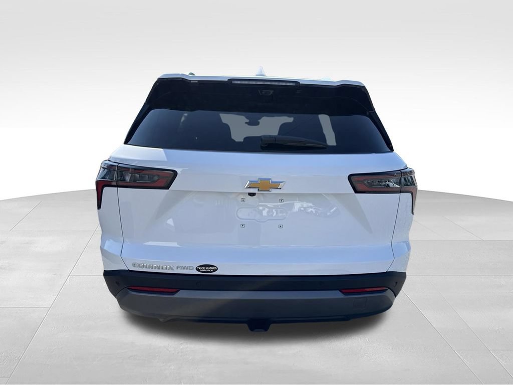2027 Chevrolet Equinox LT - Photo 7