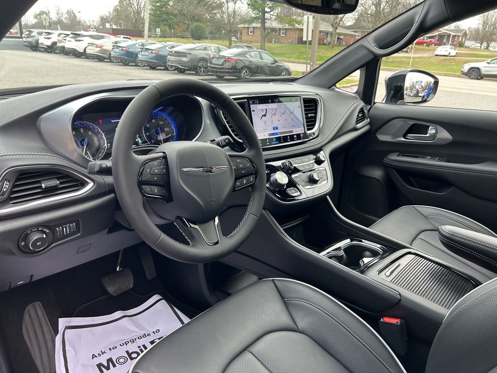 2026 Chrysler Pacifica Limited - Photo 39