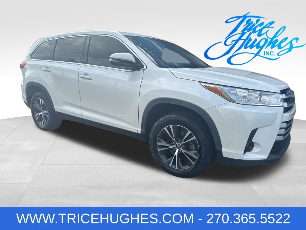 White (Blizzard Pearl) 2019 Toyota Highlander LE FWD SUV / Crossover Front-Wheel Drive 6-Speed Automatic