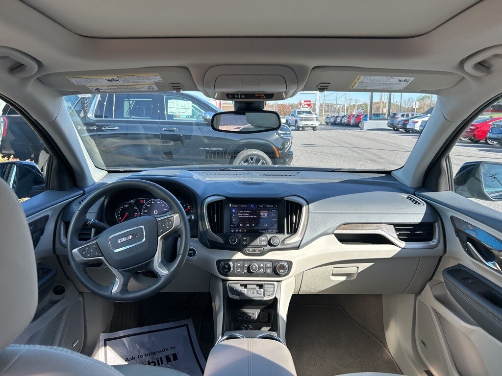 2024 Gmc Terrain Denali photo 2