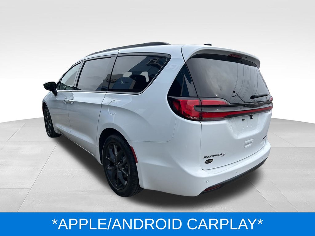 2026 Chrysler Pacifica Limited - Photo 9