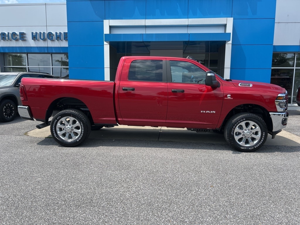 New 2026 Ram 2500 BIG HORN CREW CAB 4X4 6'4 BOX Pickup