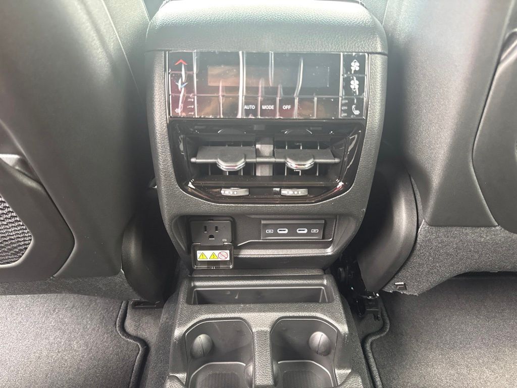 2026 Jeep Grand Cherokee L Limited Reserve - Photo 16