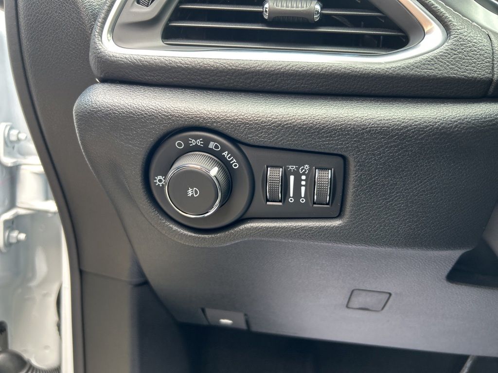 2026 Chrysler Pacifica Limited - Photo 40