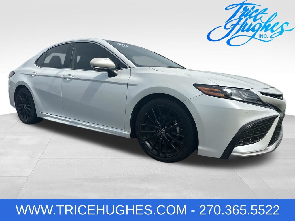 White (Wind Chill Pearl) 2022 Toyota Camry XSE AWD Sedan All-Wheel Drive 8-Speed Automatic