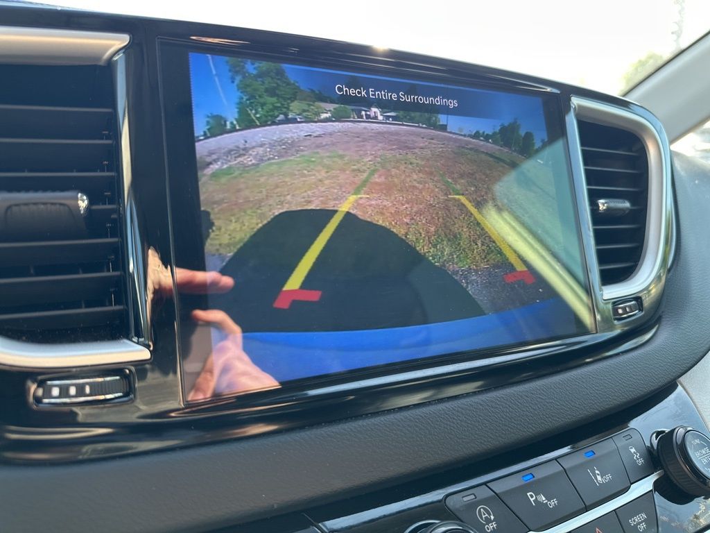 2024 Chrysler Pacifica Touring L - Photo 20