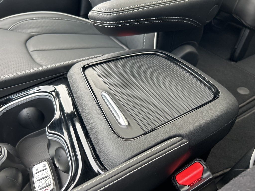 2026 Chrysler Pacifica Limited - Photo 48