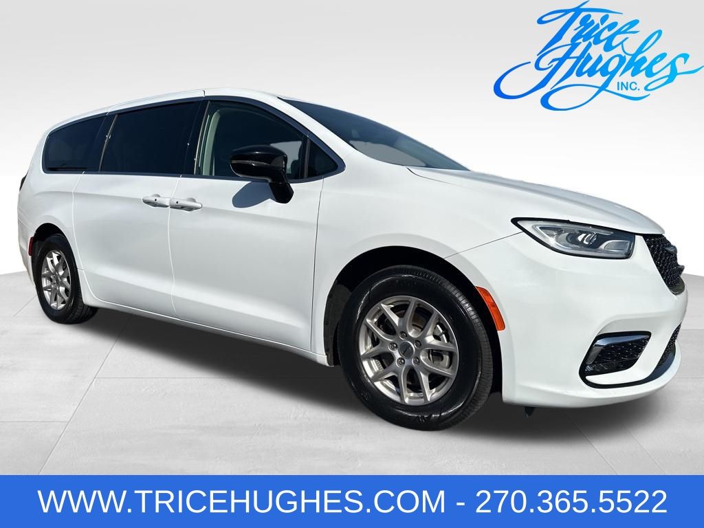 2024 Chrysler Pacifica