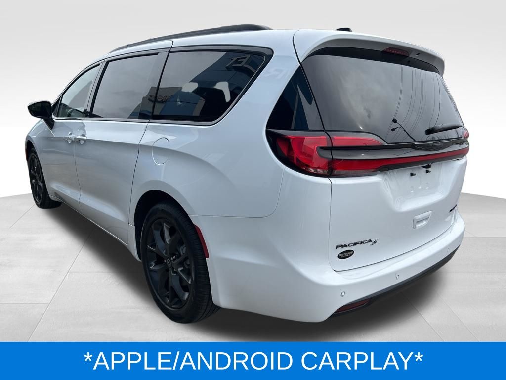 2026 Chrysler Pacifica Limited - Photo 8