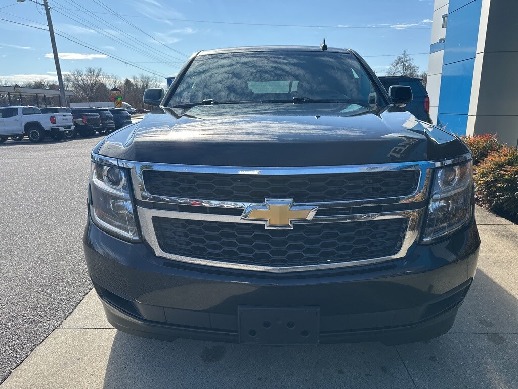 2018 Chevrolet Tahoe LT photo 4