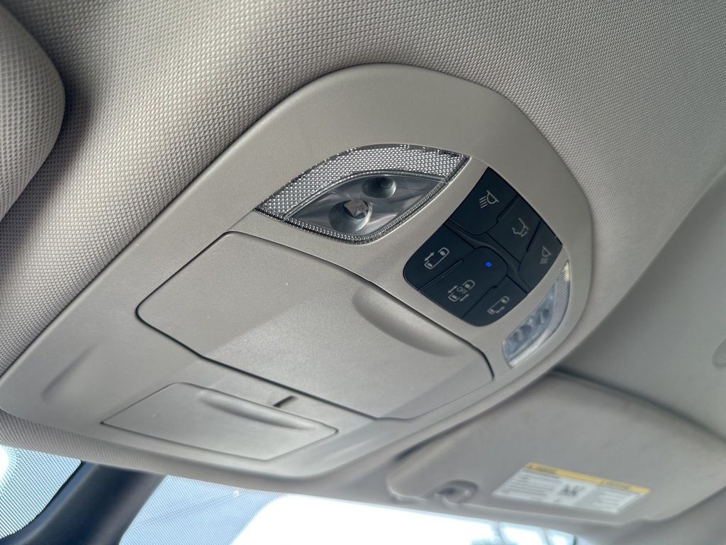 2024 Chrysler Pacifica Touring L - Photo 21
