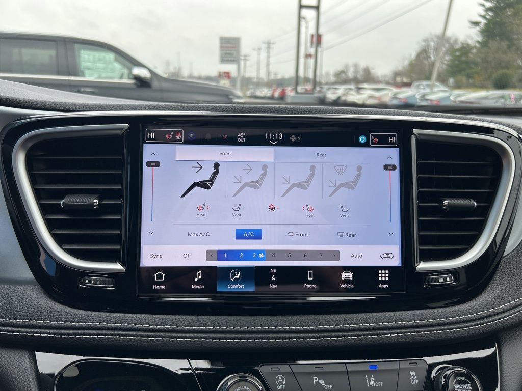 2026 Chrysler Pacifica Limited - Photo 44