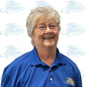 Staff member Kathy Capps from ID_7d4850